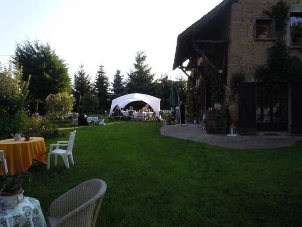 La Rolandiere Faverges-de-la-Tour Exterior photo