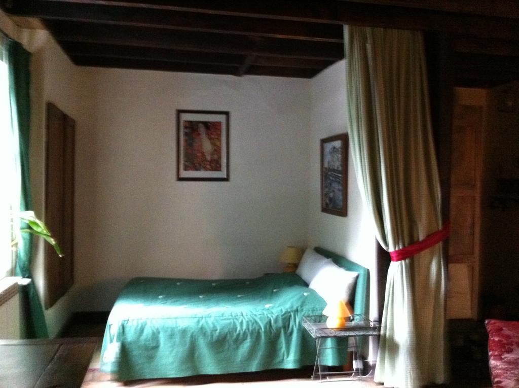 La Rolandiere Faverges-de-la-Tour Room photo