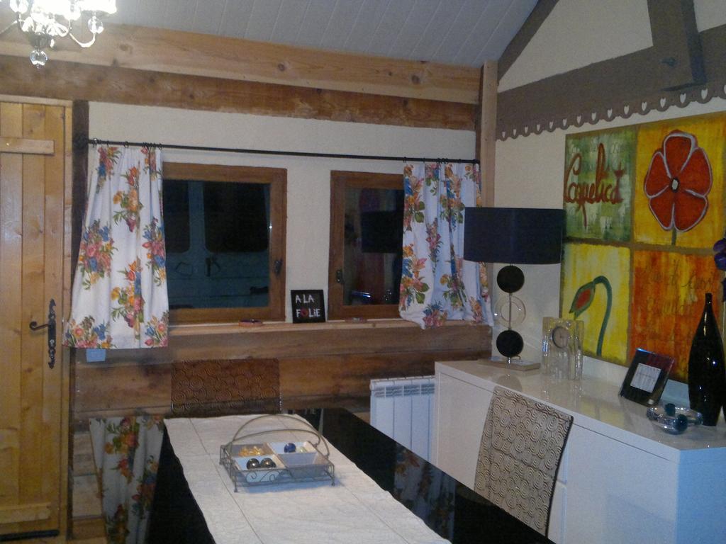 La Rolandiere Faverges-de-la-Tour Room photo